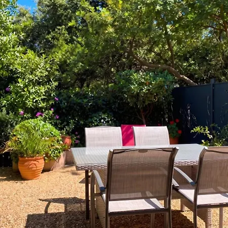 à Saint-aygulf Avec Jardin Privé Apartamento *